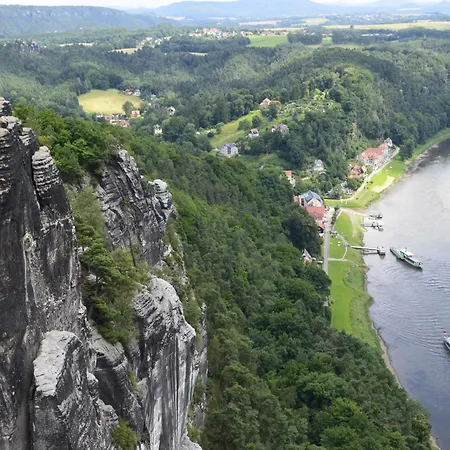 Haus 2 Mit 1 Getr Schlafzimmer *